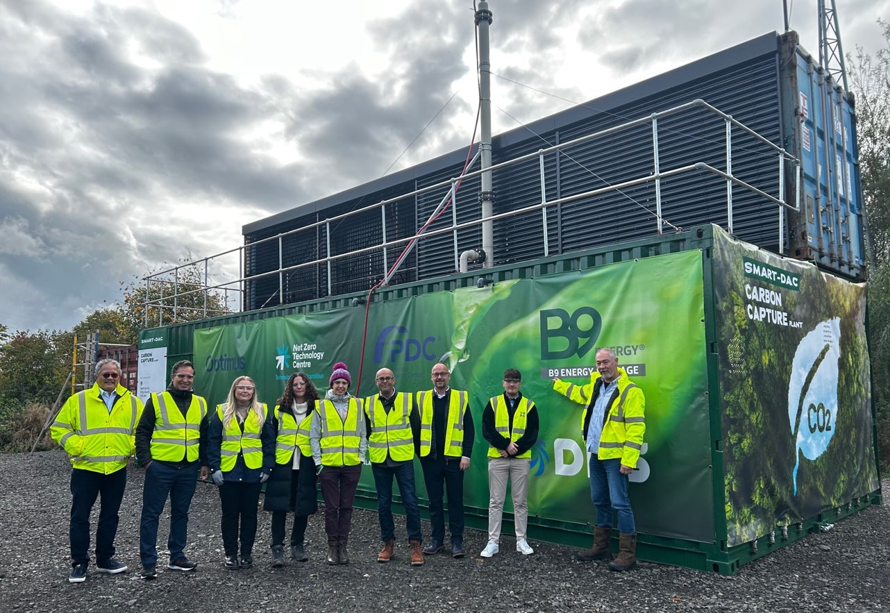 The project team in front of the SMART-DAC pilot plant near Larne